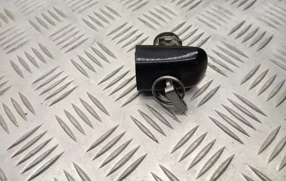 Volvo XC70 Front door lock (next to the handle) 30784968