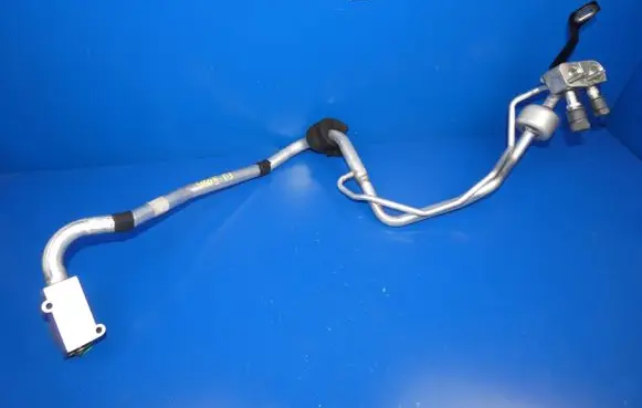 Volvo V60 Air conditioning (A/C) pipe/hose 