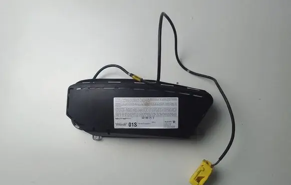 Skoda Fabia Mk2 (5J) Seat airbag 6Q0880241B