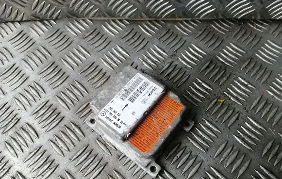 Mercedes-Benz C W202 Airbag control unit/module 0018201926 0285001213