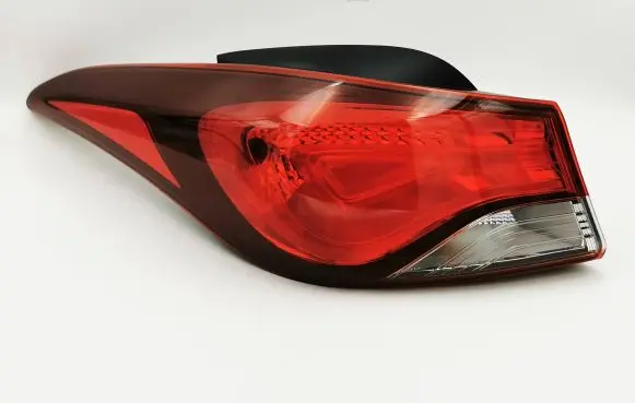 Hyundai Elantra Rear/tail lights 924013X2