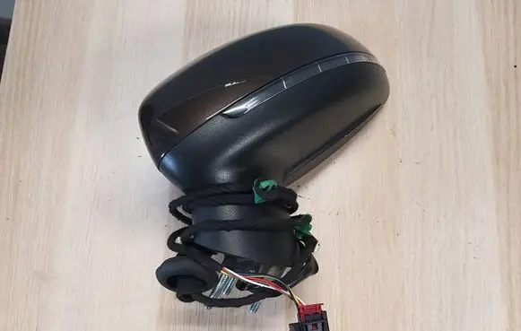Audi A1 Front door electric wing mirror 