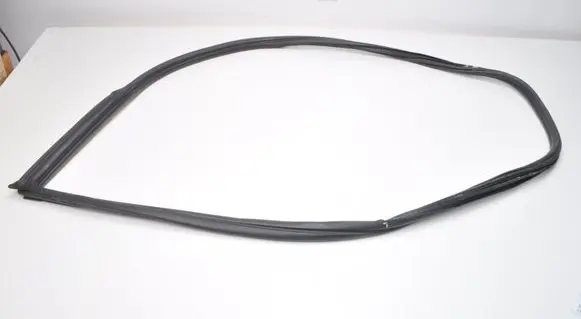Porsche 911 Front door rubber seal 