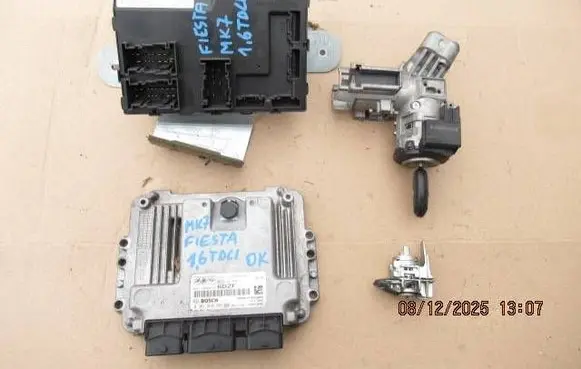 Ford Mondeo Mk III Engine control unit/module 8V2112A650KF 0281014803