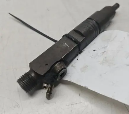 Volvo V70 Fuel injector 074130201Q