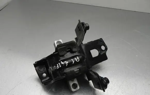 Skoda Fabia Mk3 (NJ) Engine mount bracket 6Q0199555AS VD9820