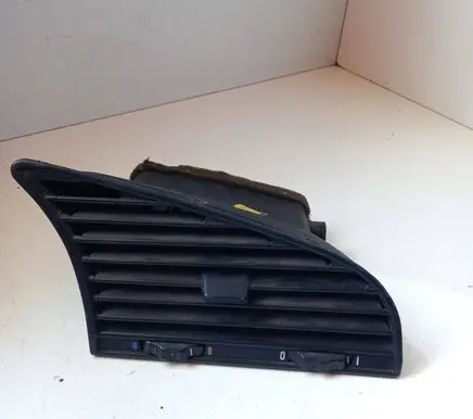 BMW 3 E36 Dash center air vent grill 8363533