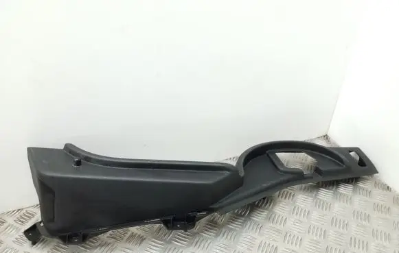 Skoda Superb B6 (3T) Parcel shelf load cover mount bracket 3T5867761B