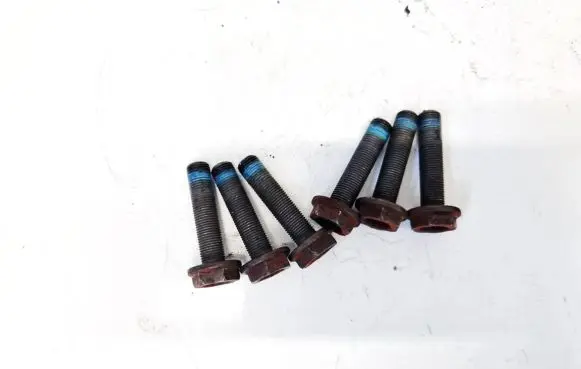 Audi A4 S4 B5 8D Nuts/bolts 