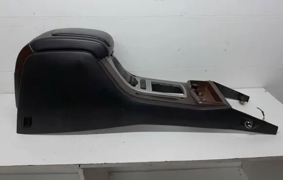 SsangYong Rexton Center console 7791008002 864W025003
