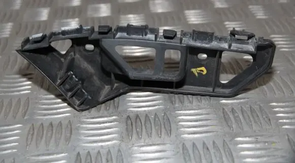 Volkswagen Caddy Front bumper mounting bracket 2K5807184