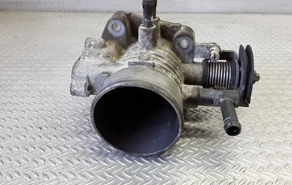 KIA Clarus Throttle valve