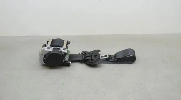 Land Rover Discovery 5 Front seatbelt HY32611B09AC8PVJ