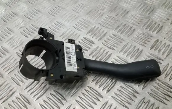 Volkswagen Golf IV Indicator stalk 8L0953513G