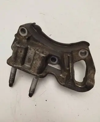 Ford Focus Engine mounting bracket 326C29