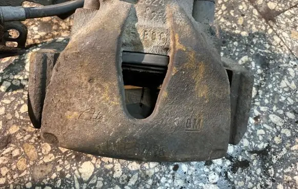 Opel Zafira A Front brake caliper