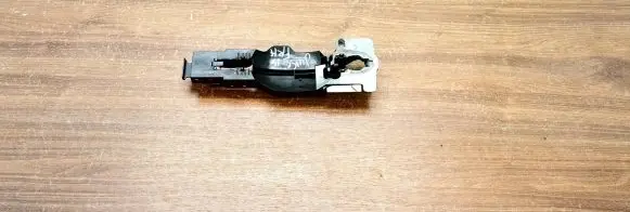 Front door exterior handle/bracket