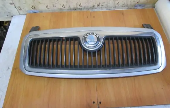 Skoda Fabia Mk1 (6Y) Front grill 6Y0853668