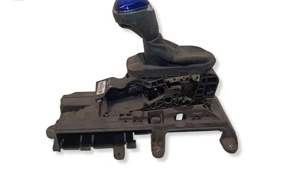 Chevrolet Volt II Gear selector/shifter in gearbox 23507875 03122016024235