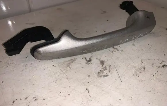 Volvo C30 Front door exterior handle 30753785 A22217