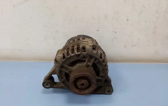 Volkswagen Golf IV Generator/alternator 0123320016 058903016A 058903016E