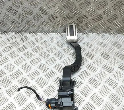 Peugeot 308 Accelerator throttle pedal 9674829580 9675831180