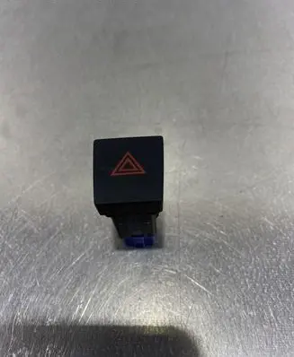Seat Arona Hazard light switch 6F0953235