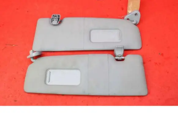 BMW 1 E82 E88 Sun visor 7120560