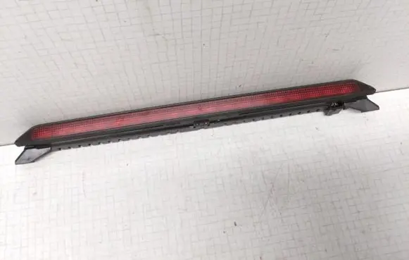 Volkswagen PASSAT B5.5 Third/center stoplight 1J6945097D