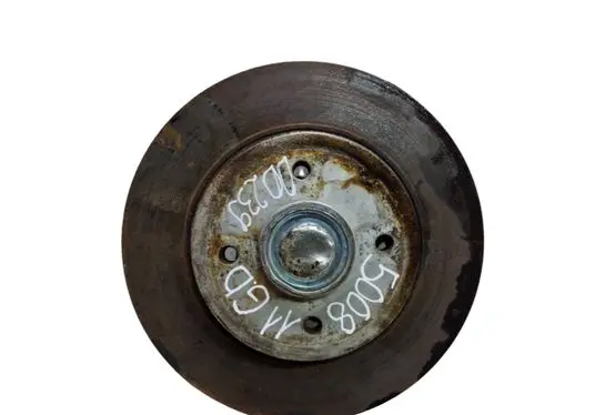 Rear wheel hub