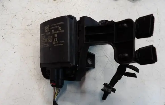 Renault Captur Distronic sensor radar 284E74236R 2015DJ1610 1741158699