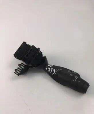 Volvo XC60 Indicator stalk 31674103