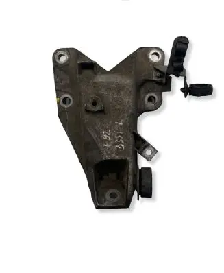 BMW 3 E90 E91 Engine mounting bracket 6760317