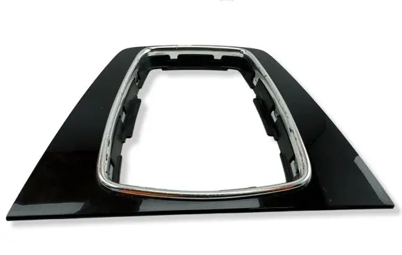 Audi RS4 B7 Gear shifter surround trim plastic 8E0864261