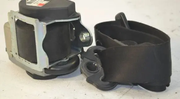 Audi A4 S4 B7 8E 8H Front seatbelt 560788401 008L000 H10916