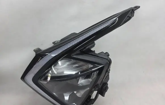 KIA Sportage Headlight/headlamp 92101R2000