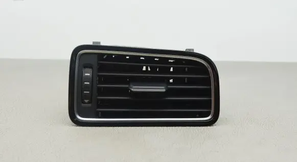 Volkswagen Jetta VI Dashboard air vent grill cover trim 5C6819704B