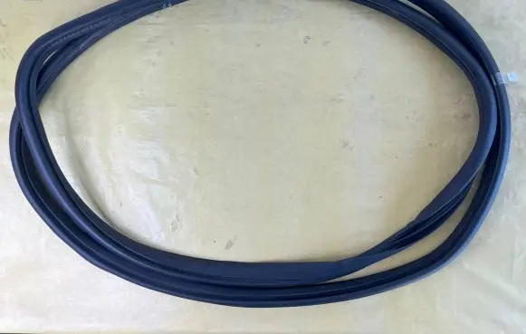 Mercedes-Benz A W169 Front door rubber seal A1696920376