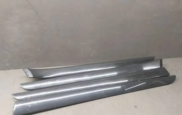 Audi A4 S4 B6 8E 8H Front door trim bar 8E0867409 8E0867410