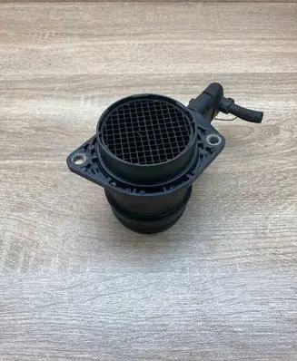 BMW 5 E34 Mass air flow meter PAFS05250911 WITHPLUG