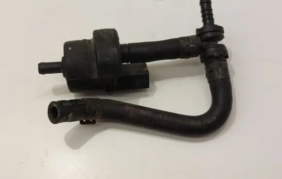 Volkswagen Tiguan Valve vacuum 058133459 03C201542