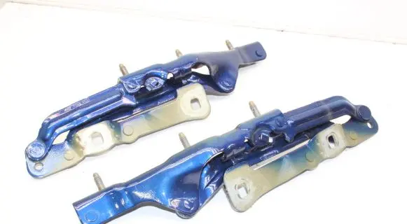 Tesla Model 3 Tailgate/trunk/boot hinge