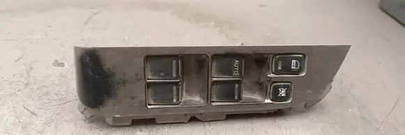 Nissan X-Trail T30 Electric window control switch