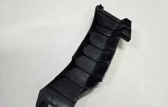 Mazda CX-7 Radiator trim EH64561Y1 K6805 09101112