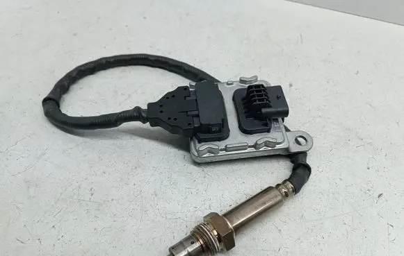 Mercedes-Benz GLC X253 C253 Lambda probe sensor A0009050914 0009050914