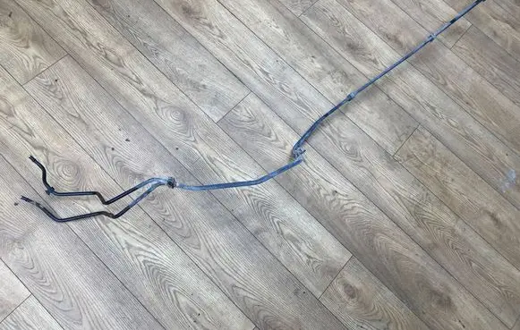 Volvo V50 Fuel line pipe 