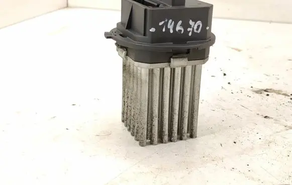 Mercedes-Benz E W212 Heater blower fan relay DALISID1746 2048707710 A2048707710