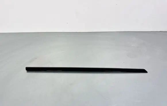Land Rover Range Rover Sport L494 Rear side glass trim DK6229797AA
