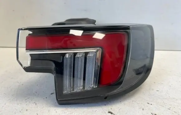 Opel Mokka B Rear/tail lights 9833721980 2SK01499402AG