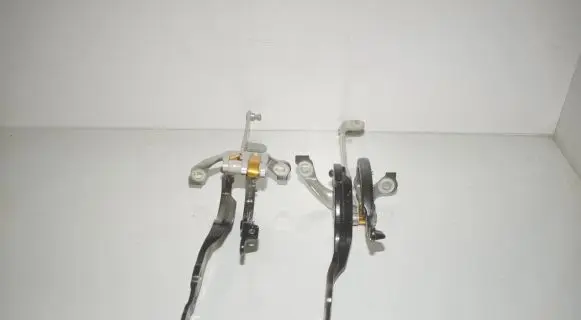 BMW 5 G30 G31 Tailgate/trunk/boot hinge 7390414 7390413 7441475